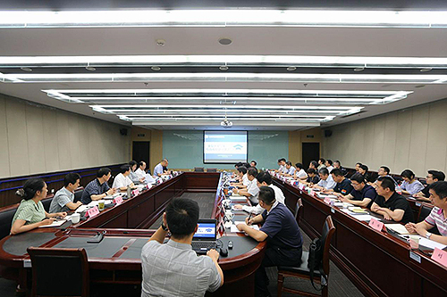 圖為專題會(huì)現(xiàn)場(chǎng)