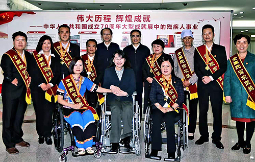 圖為與會人員合影